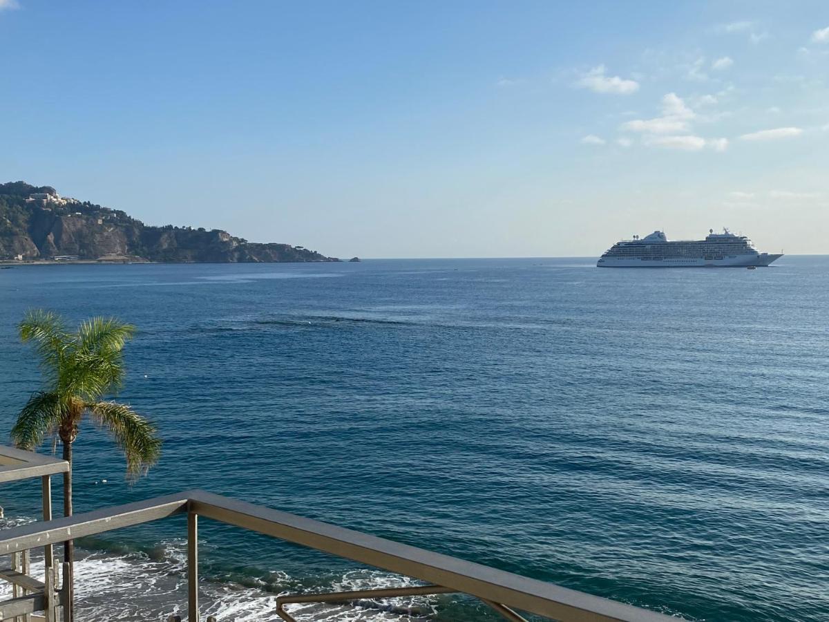 Appartamento La Mansarda Giardini Naxos Esterno foto