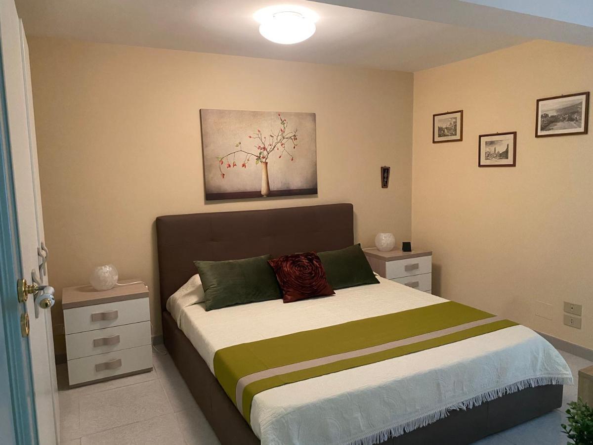 Appartamento La Mansarda Giardini Naxos Esterno foto