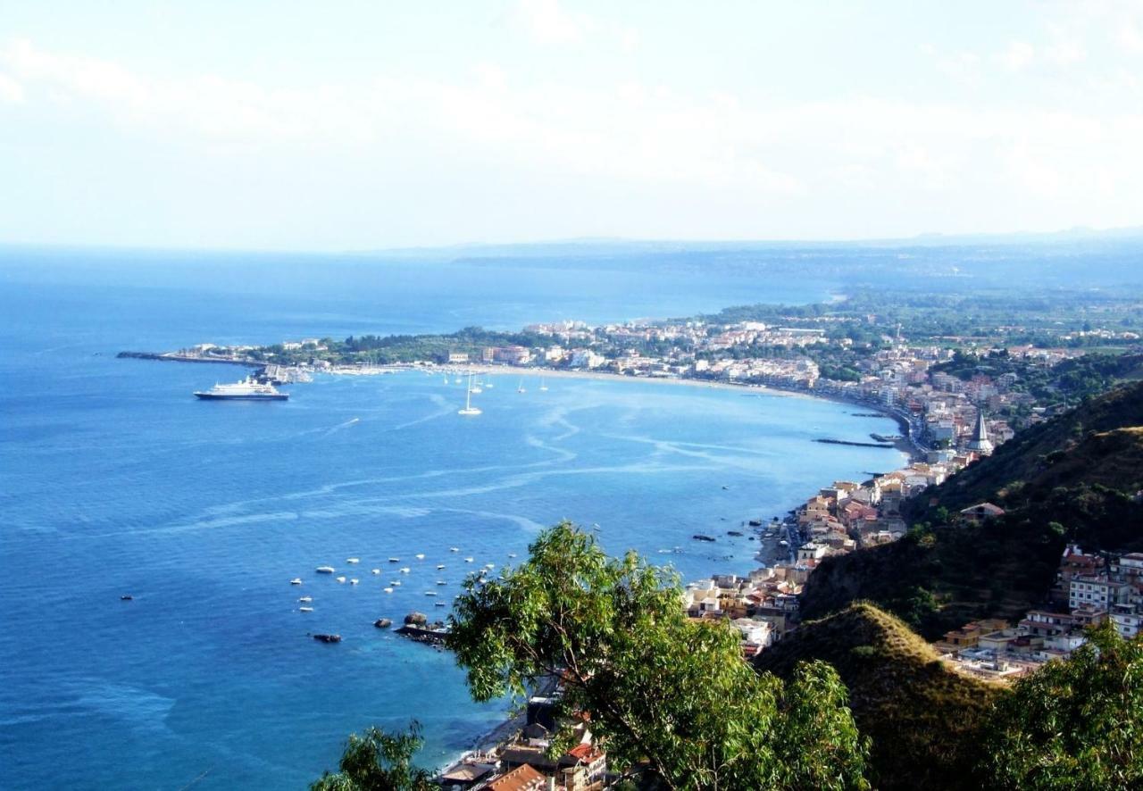 Appartamento La Mansarda Giardini Naxos Esterno foto